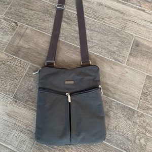 Baggallini crossbody bag